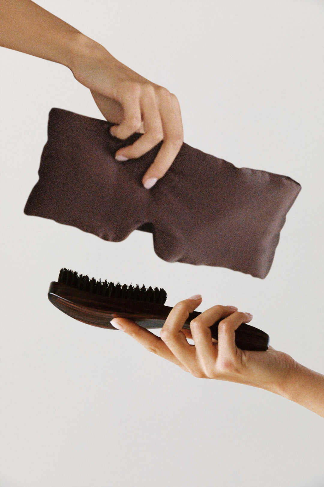 Base Camp Beauty Smoothing Brush